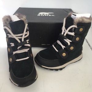 Toddler Sorel boots size 8